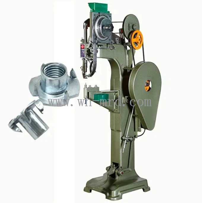 पंजे नट रिवेटिंग मशीन